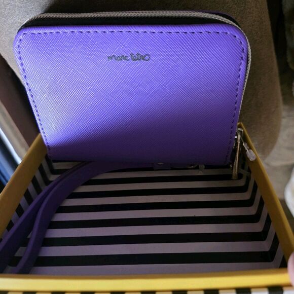 Bichon Frise White Puppy Dog Purple Wristlet Zip Around Wallet Marc Tetro NIB - Picture 9 of 12